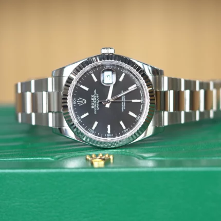 Rolex - 126334-0017 Datejust 41 Stainless Steel Fluted / Oyster / Black